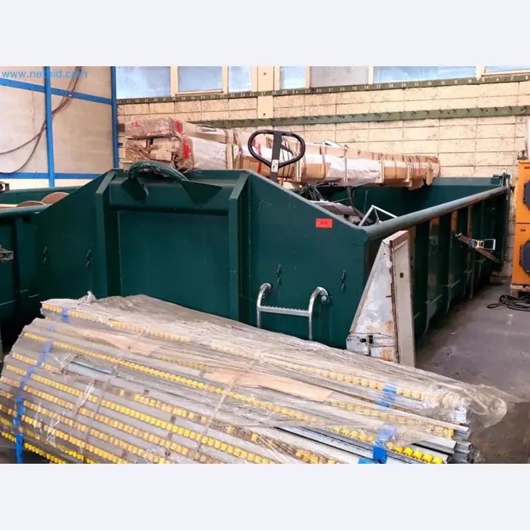 Likwidacja magazynu firmy usługowej, pojazdy, wyposażenie magazynu-1