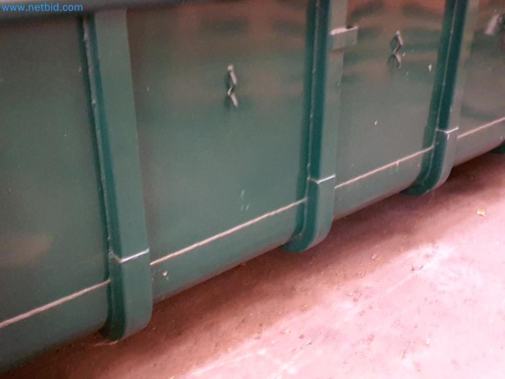 Likwidacja magazynu firmy usługowej, pojazdy, wyposażenie magazynu-5