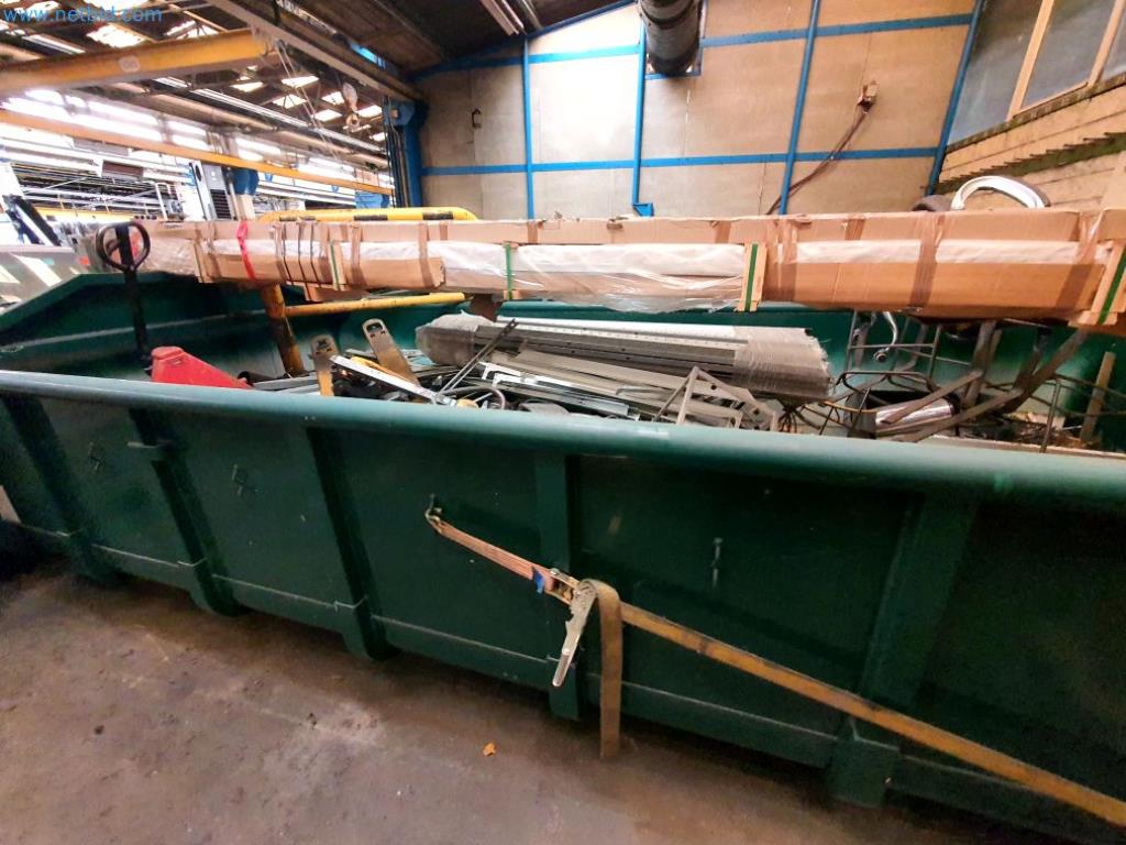 Likwidacja magazynu firmy usługowej, pojazdy, wyposażenie magazynu-9