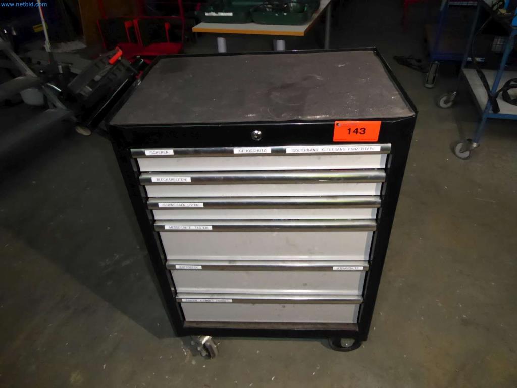 Liquidación de almacén de una empresa de servicios, vehículos, equipos de almacén-1