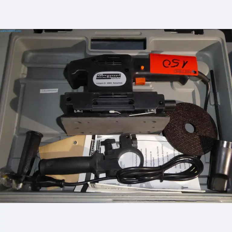 Liquidação de armazém de uma empresa de serviços, veículos, equipamento de armazém-1