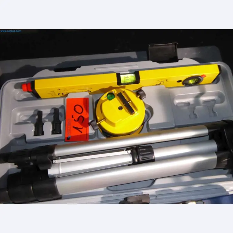 Liquidação de armazém de uma empresa de serviços, veículos, equipamento de armazém-2