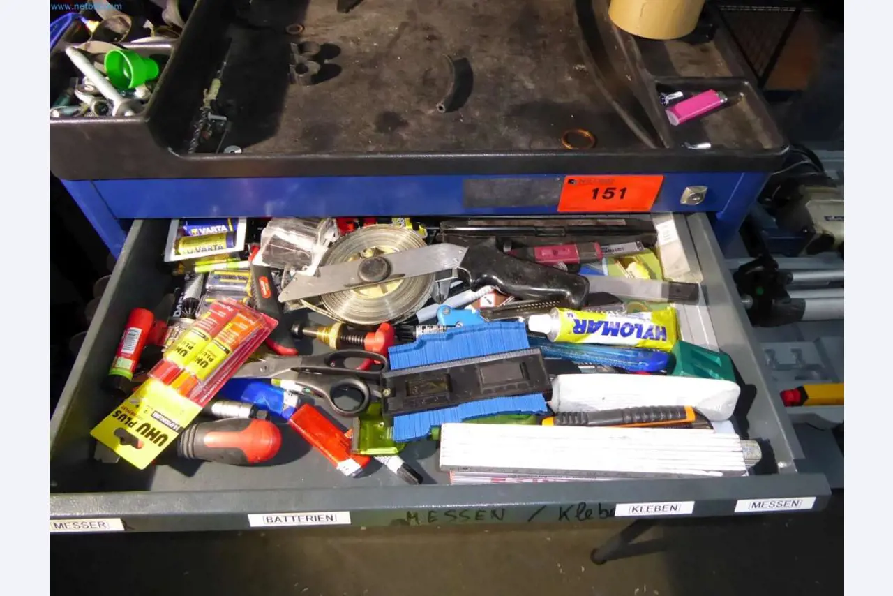 Liquidación de almacén de una empresa de servicios, vehículos, equipos de almacén-2