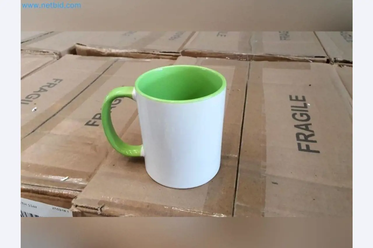 Magazijnliquidatie van een dienstverlenend bedrijf, voertuigen, magazijnuitrusting-1