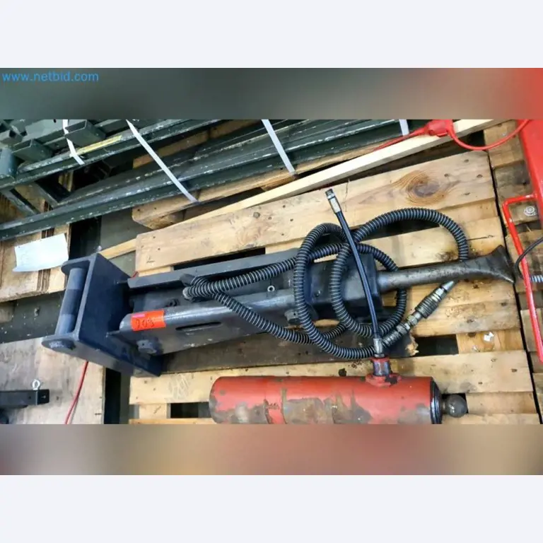 Liquidación de almacén de una empresa de servicios, vehículos, equipos de almacén-2