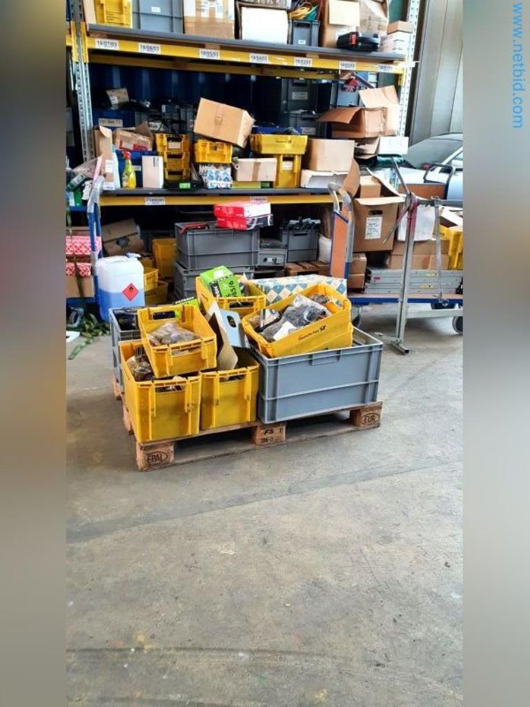 Likwidacja magazynu firmy usługowej, pojazdy, wyposażenie magazynu-1