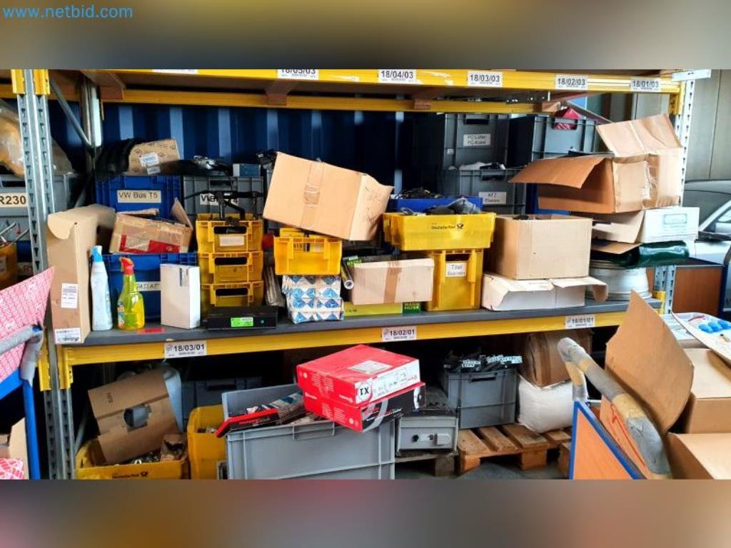 Likwidacja magazynu firmy usługowej, pojazdy, wyposażenie magazynu-2