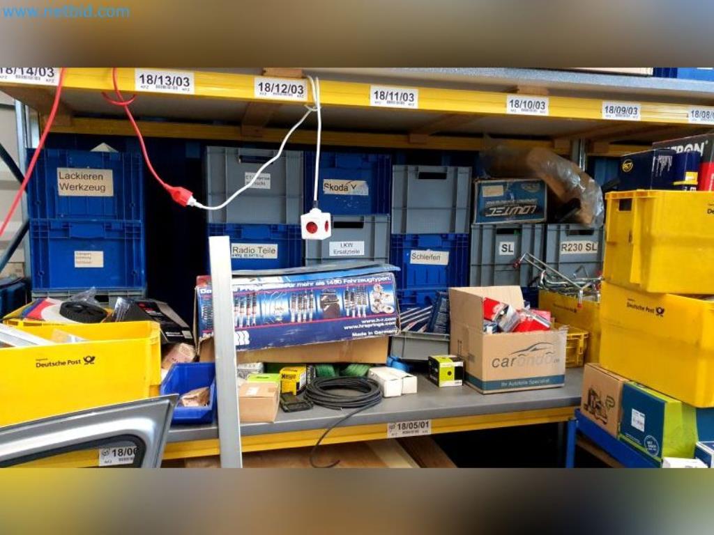 Likwidacja magazynu firmy usługowej, pojazdy, wyposażenie magazynu-8