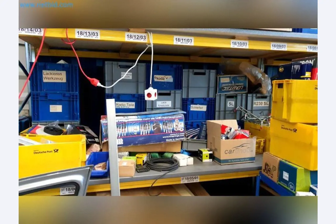 Liquidación de almacén de una empresa de servicios, vehículos, equipos de almacén-8