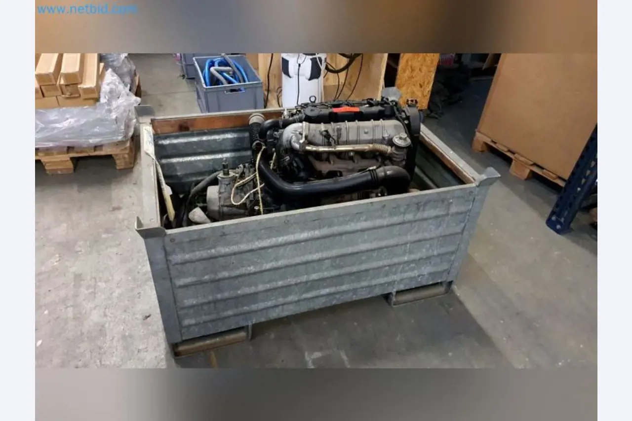 Liquidación de almacén de una empresa de servicios, vehículos, equipos de almacén-2