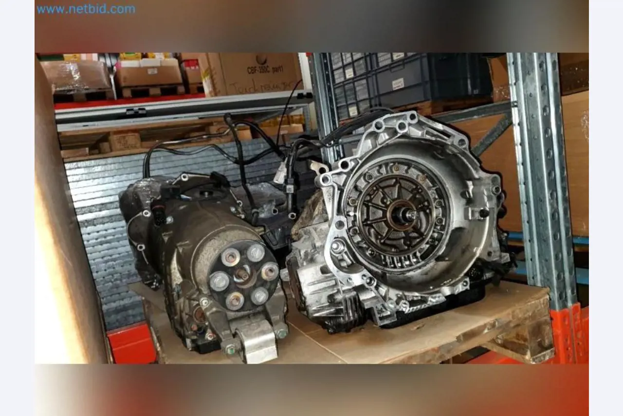 Liquidación de almacén de una empresa de servicios, vehículos, equipos de almacén-4