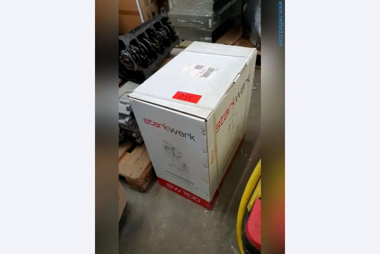 Liquidación de almacén de una empresa de servicios, vehículos, equipos de almacén-1