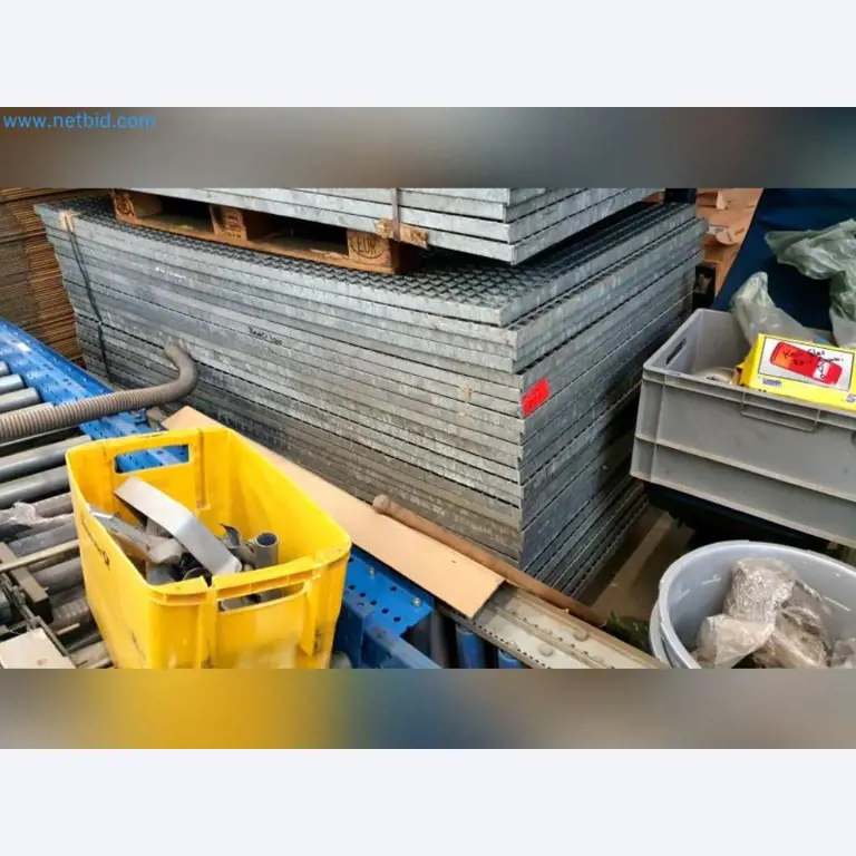 Liquidación de almacén de una empresa de servicios, vehículos, equipos de almacén-1