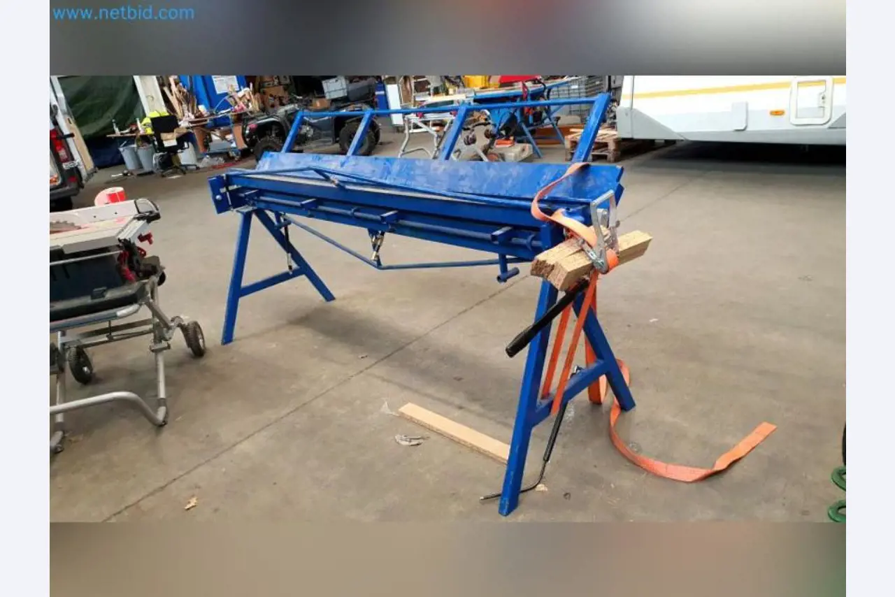 Liquidación de almacén de una empresa de servicios, vehículos, equipos de almacén-1