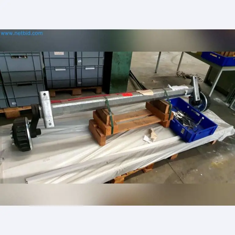 Liquidación de almacén de una empresa de servicios, vehículos, equipos de almacén-1