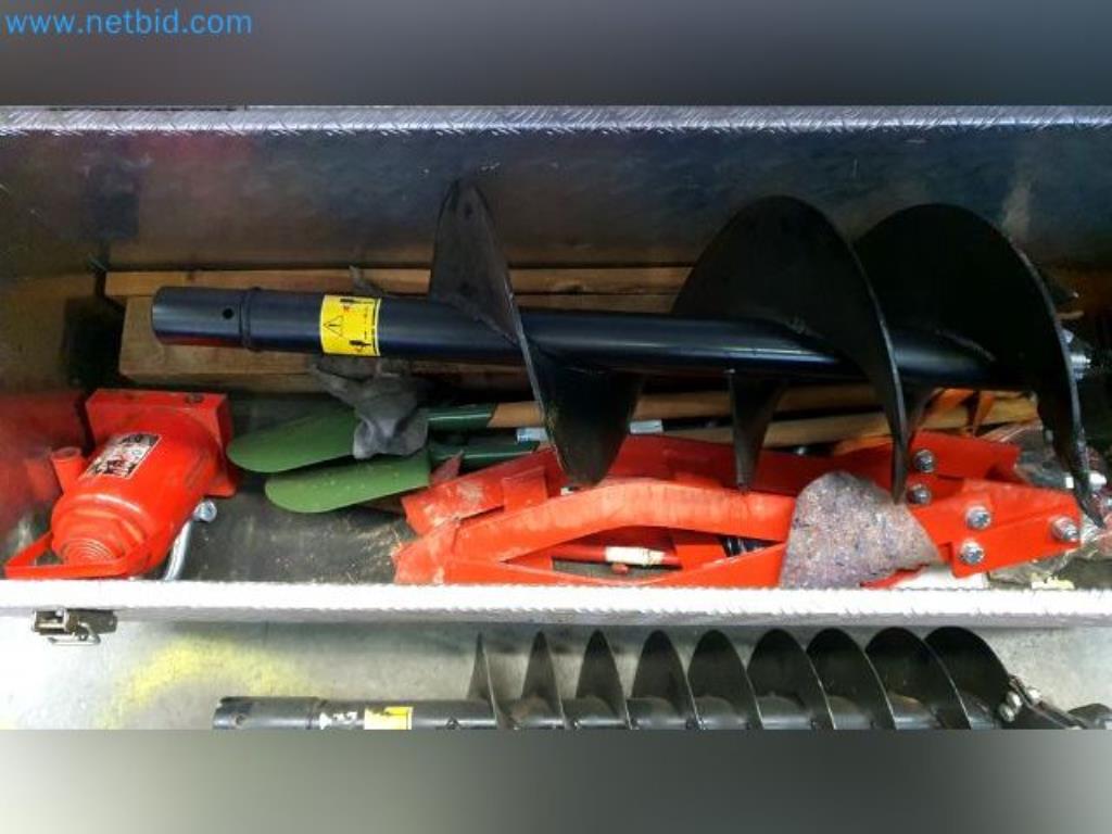 Lagerauflösung eines Dienstleistungsbetriebes, Fahrzeuge, Lagereinrichtung-3