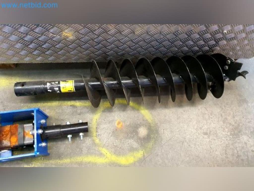 Lagerauflösung eines Dienstleistungsbetriebes, Fahrzeuge, Lagereinrichtung-4