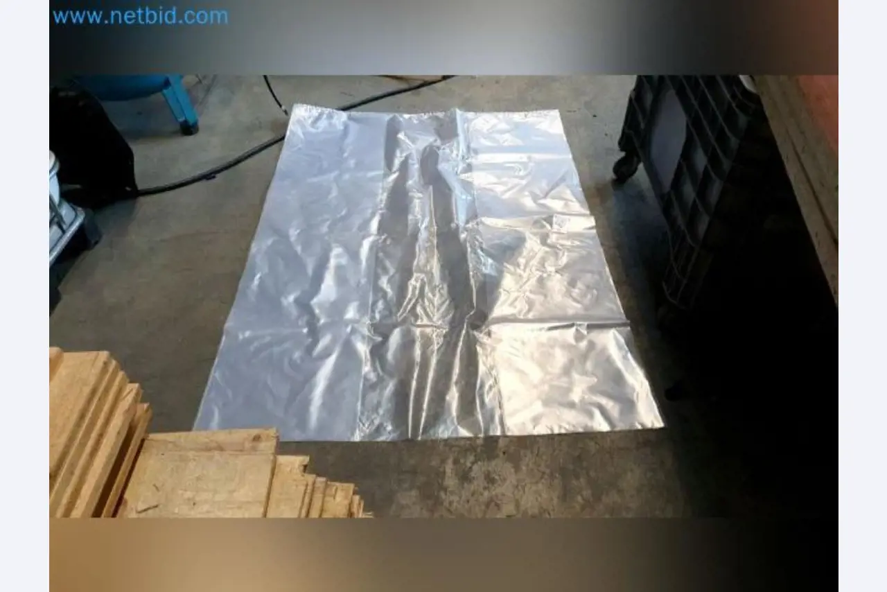 Liquidación de almacén de una empresa de servicios, vehículos, equipos de almacén-2