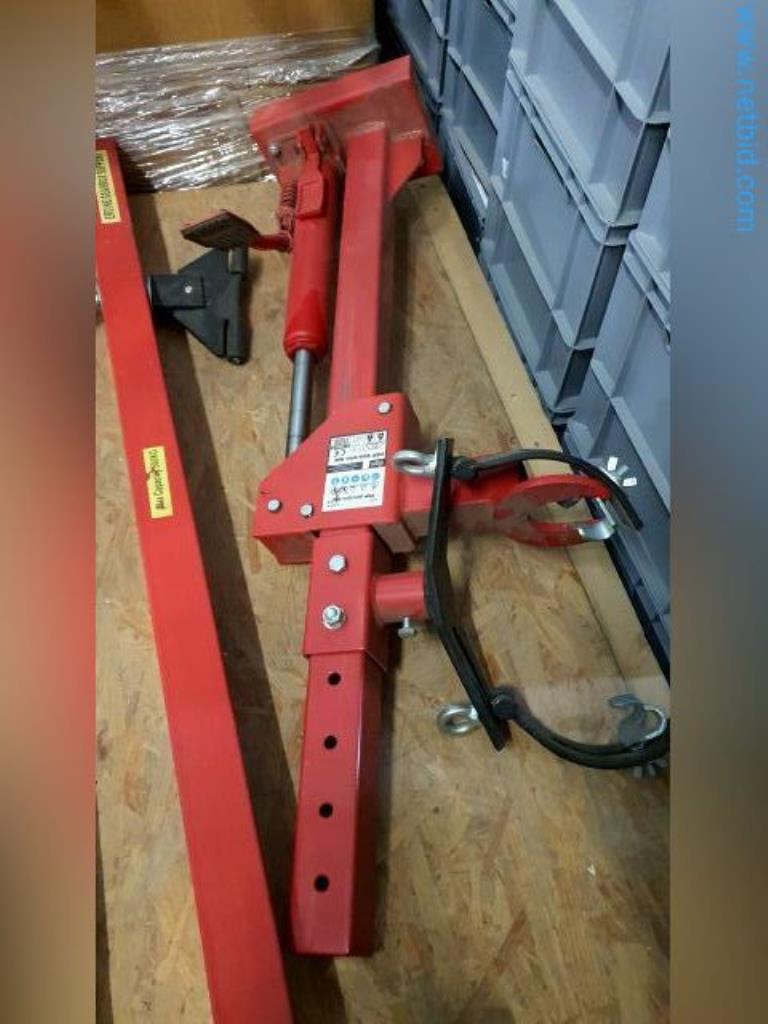 Lagerauflösung eines Dienstleistungsbetriebes, Fahrzeuge, Lagereinrichtung-2