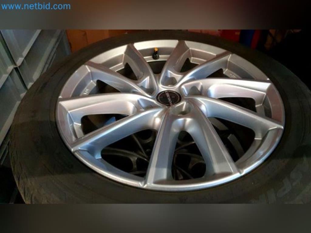 Lagerauflösung eines Dienstleistungsbetriebes, Fahrzeuge, Lagereinrichtung-3