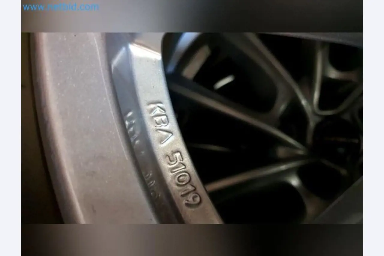 Liquidación de almacén de una empresa de servicios, vehículos, equipos de almacén-4