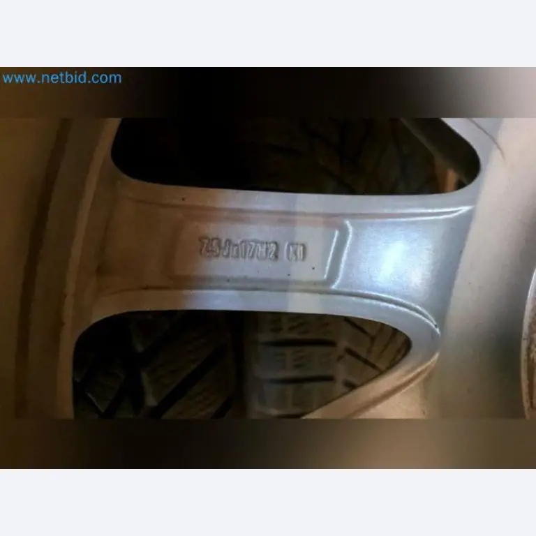 Liquidación de almacén de una empresa de servicios, vehículos, equipos de almacén-5