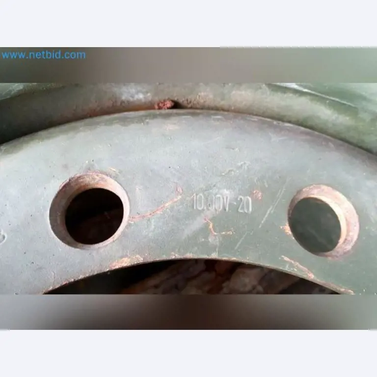 Liquidación de almacén de una empresa de servicios, vehículos, equipos de almacén-3