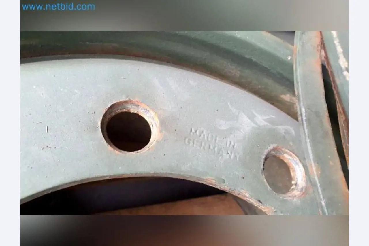 Liquidación de almacén de una empresa de servicios, vehículos, equipos de almacén-4