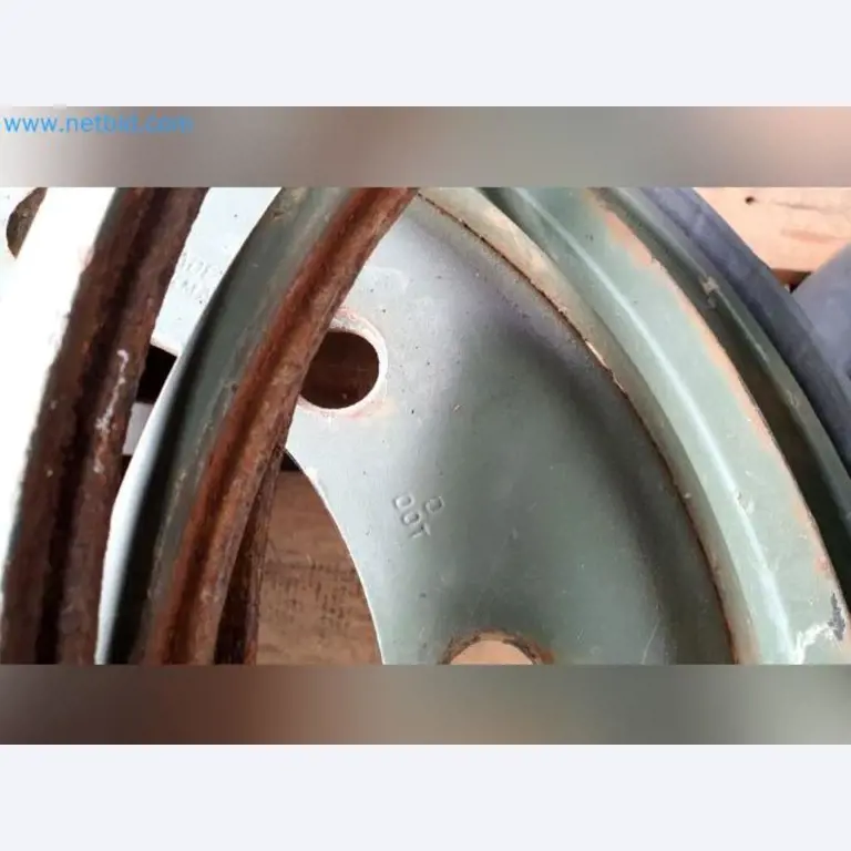 Liquidación de almacén de una empresa de servicios, vehículos, equipos de almacén-5