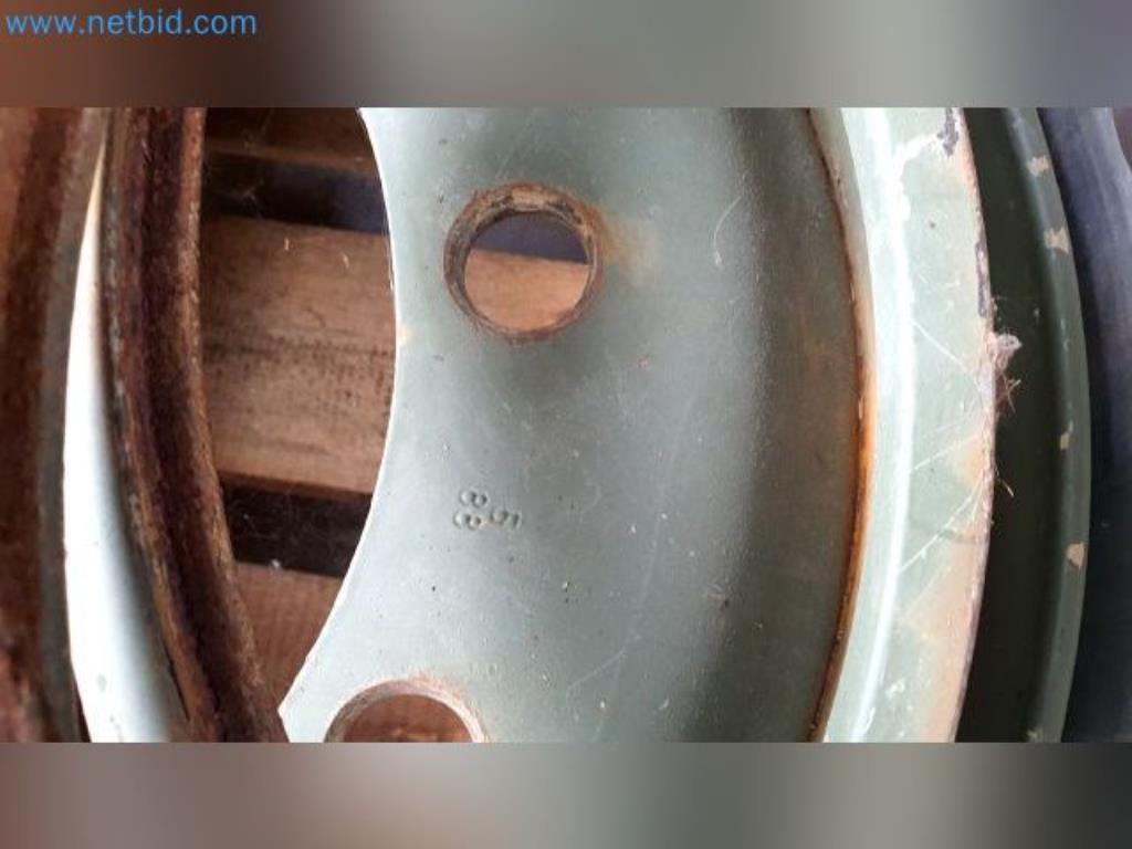 Liquidación de almacén de una empresa de servicios, vehículos, equipos de almacén-6