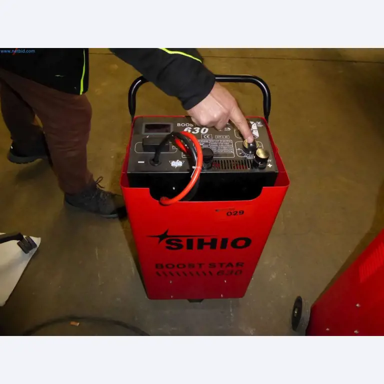 Liquidación de almacén de una empresa de servicios, vehículos, equipos de almacén-1