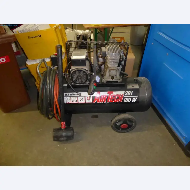 Lagerauflösung eines Dienstleistungsbetriebes, Fahrzeuge, Lagereinrichtung-1