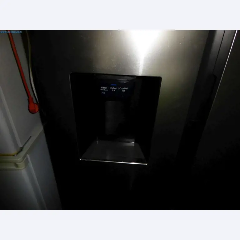 Magazijnliquidatie van een dienstverlenend bedrijf, voertuigen, magazijnuitrusting-4