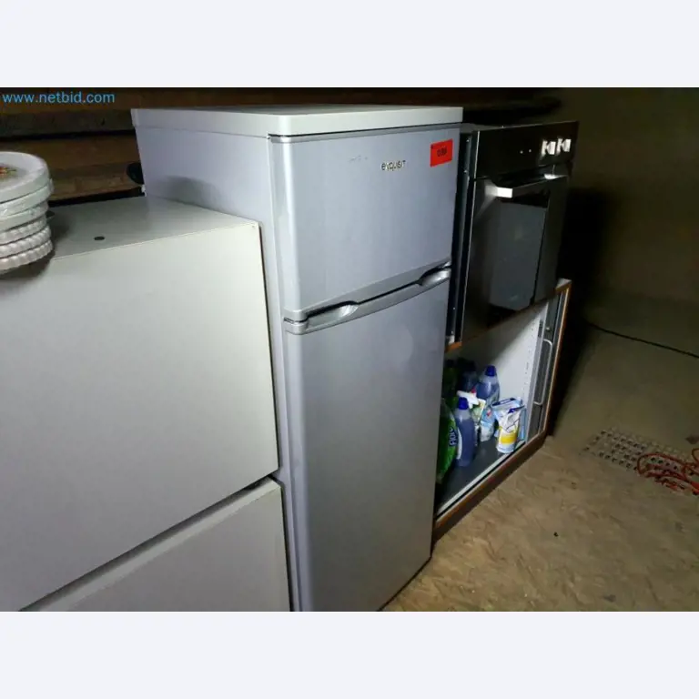 Likvidace skladu společnosti poskytující služby, vozidla, vybavení skladu-1