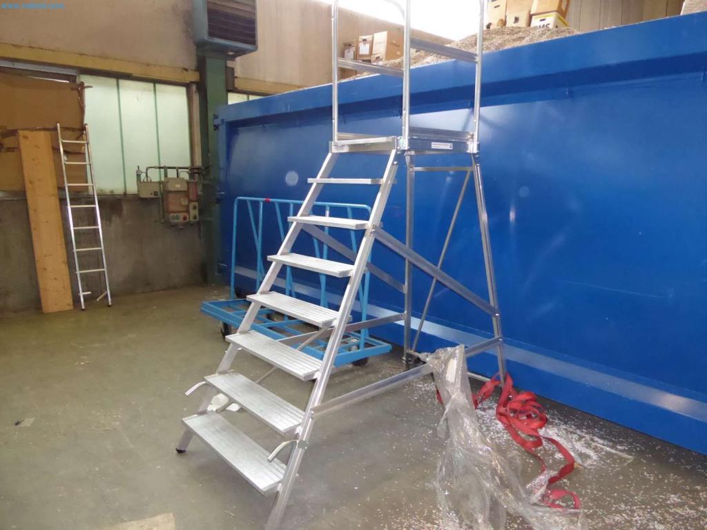 Liquidación de almacén de una empresa de servicios, vehículos, equipos de almacén-2