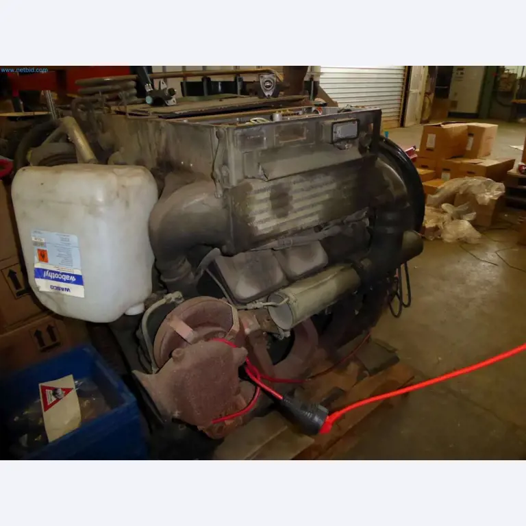 Liquidación de almacén de una empresa de servicios, vehículos, equipos de almacén-2