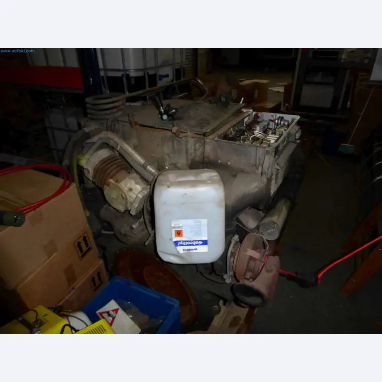 Liquidación de almacén de una empresa de servicios, vehículos, equipos de almacén-3