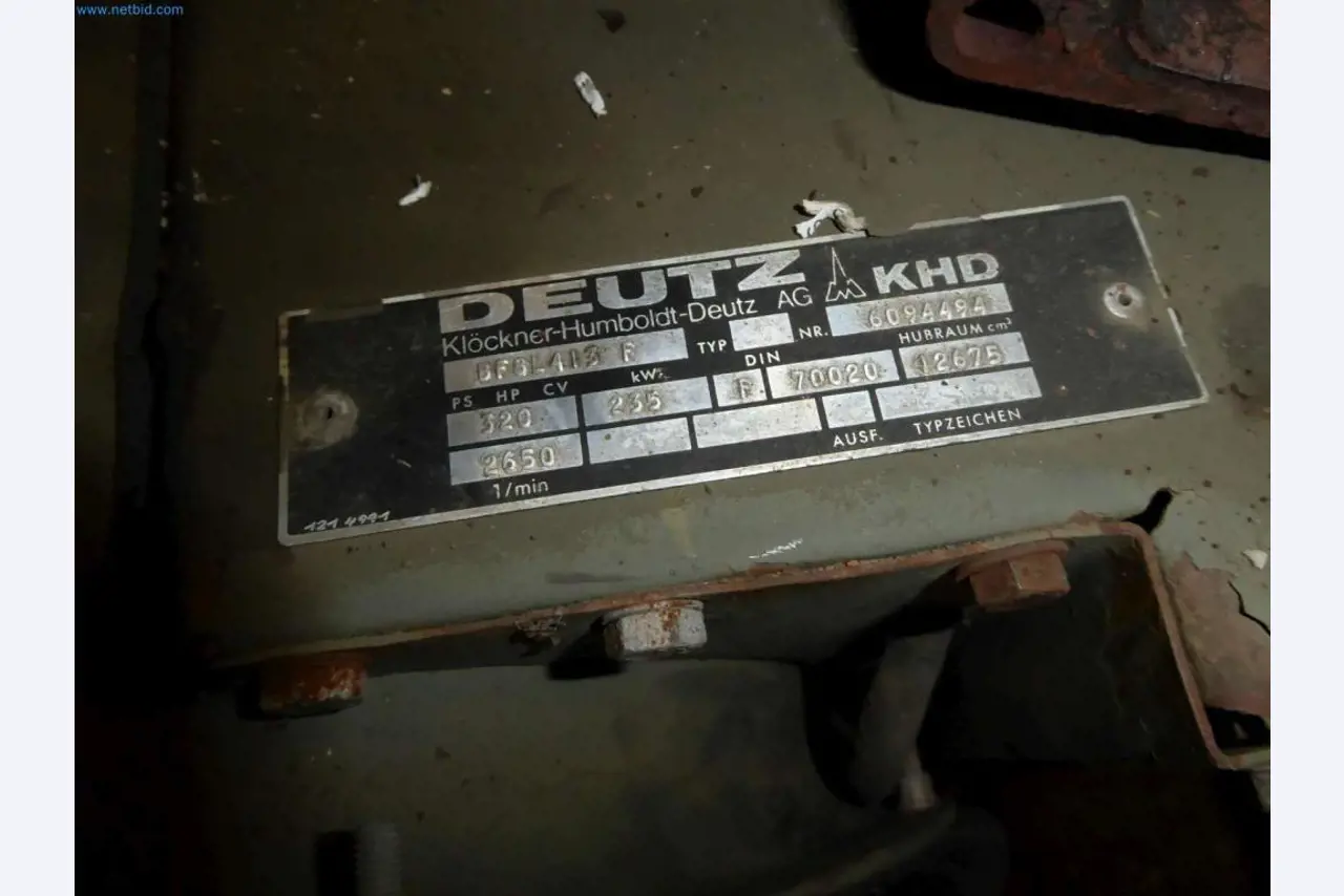 Liquidación de almacén de una empresa de servicios, vehículos, equipos de almacén-4