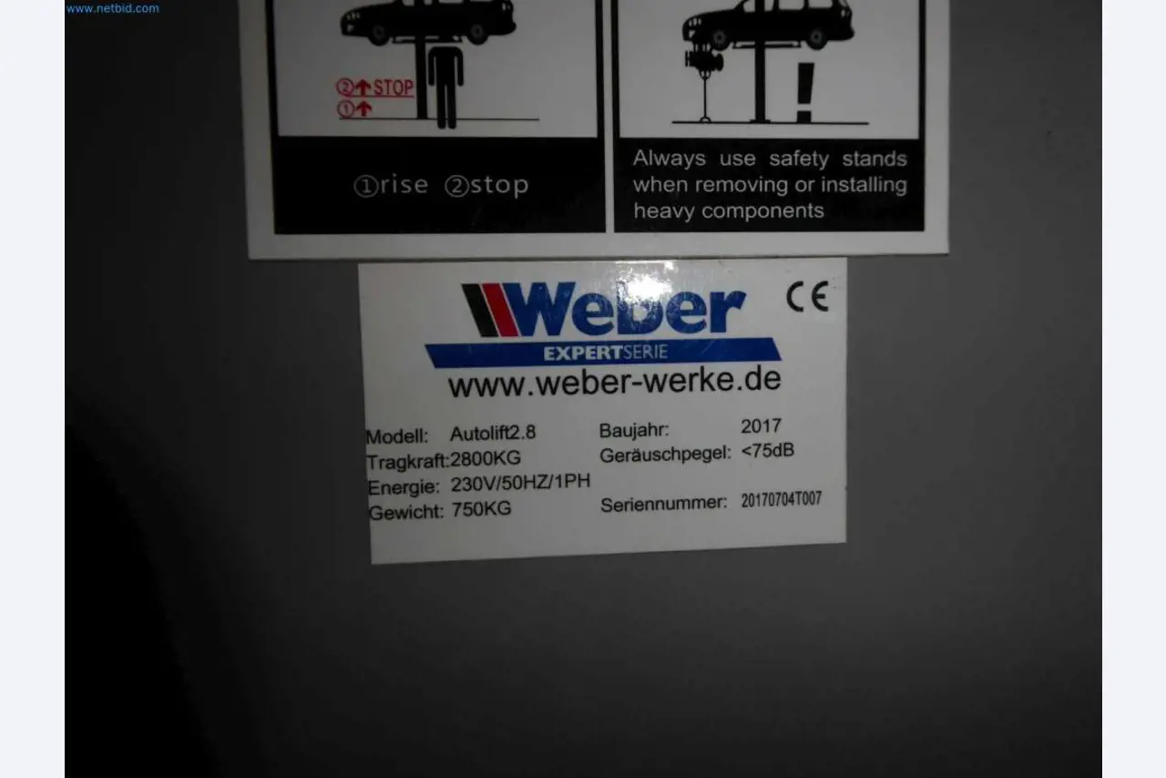 Likwidacja magazynu firmy usługowej, pojazdy, wyposażenie magazynu-2