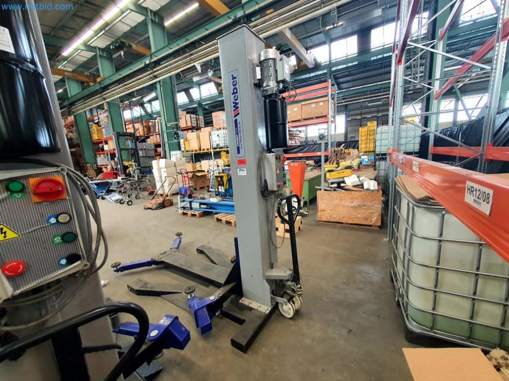 Lagerauflösung eines Dienstleistungsbetriebes, Fahrzeuge, Lagereinrichtung-10