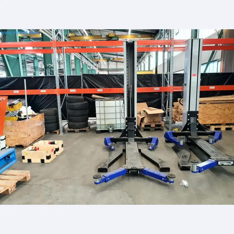 Liquidación de almacén de una empresa de servicios, vehículos, equipos de almacén-3