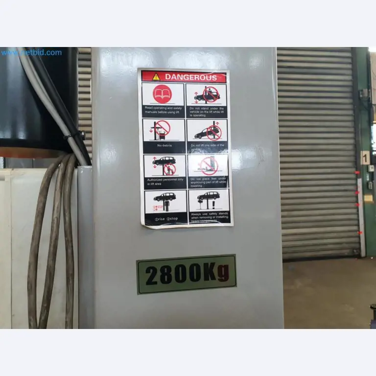 Liquidación de almacén de una empresa de servicios, vehículos, equipos de almacén-5