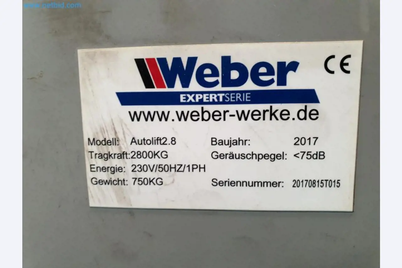 Liquidación de almacén de una empresa de servicios, vehículos, equipos de almacén-9