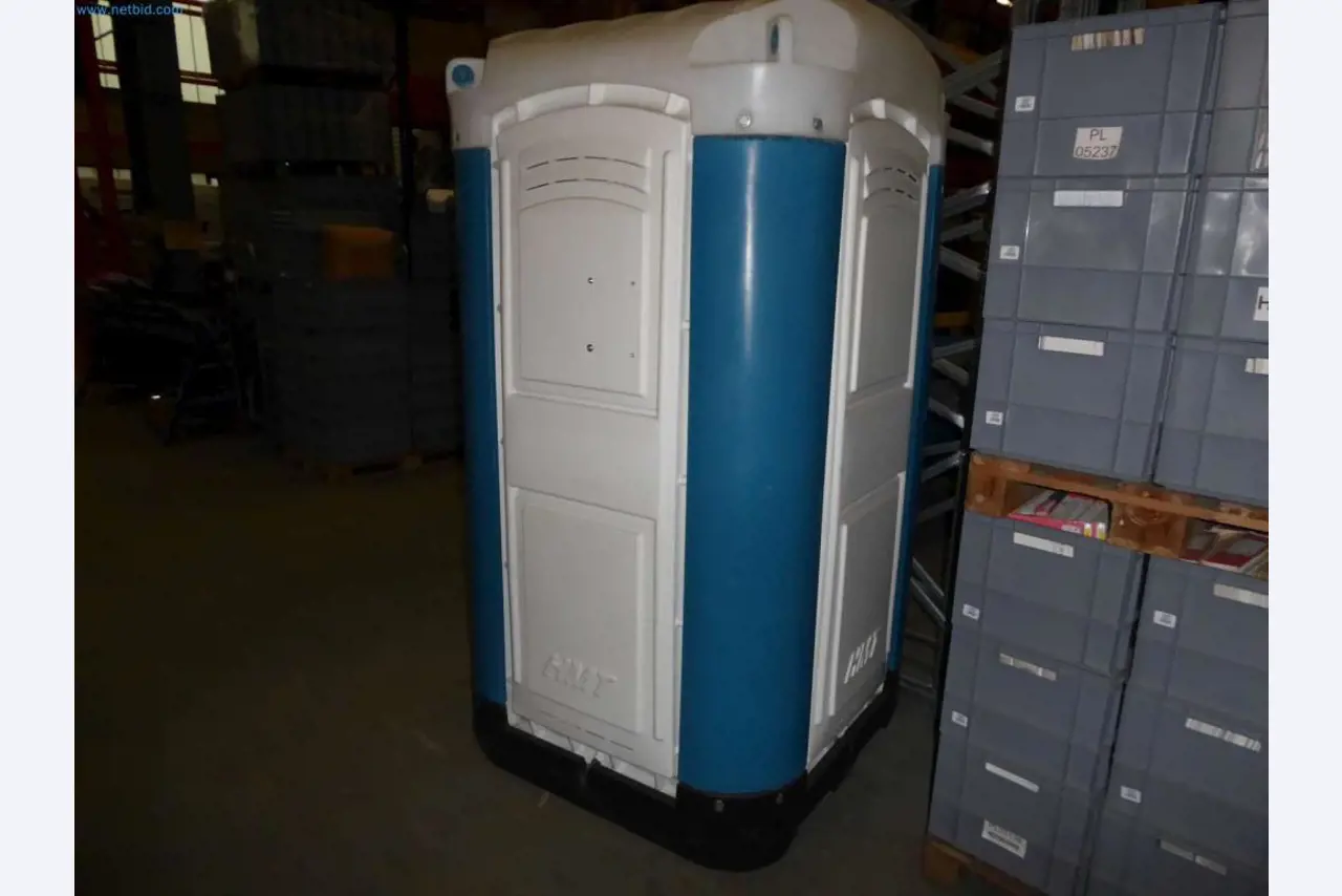 Magazijnliquidatie van een dienstverlenend bedrijf, voertuigen, magazijnuitrusting-2