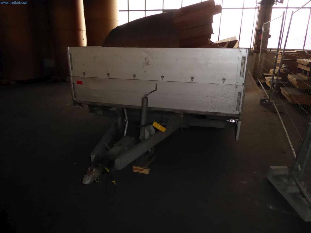 Likwidacja magazynu firmy usługowej, pojazdy, wyposażenie magazynu-3