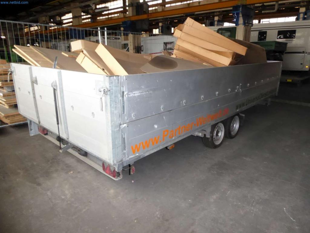 Likwidacja magazynu firmy usługowej, pojazdy, wyposażenie magazynu-4