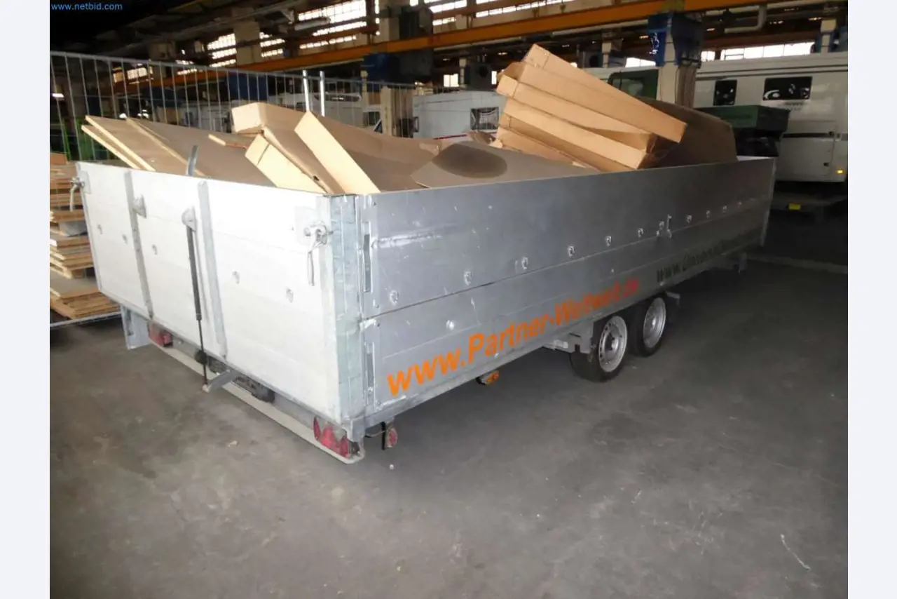 Lagerauflösung eines Dienstleistungsbetriebes, Fahrzeuge, Lagereinrichtung-4