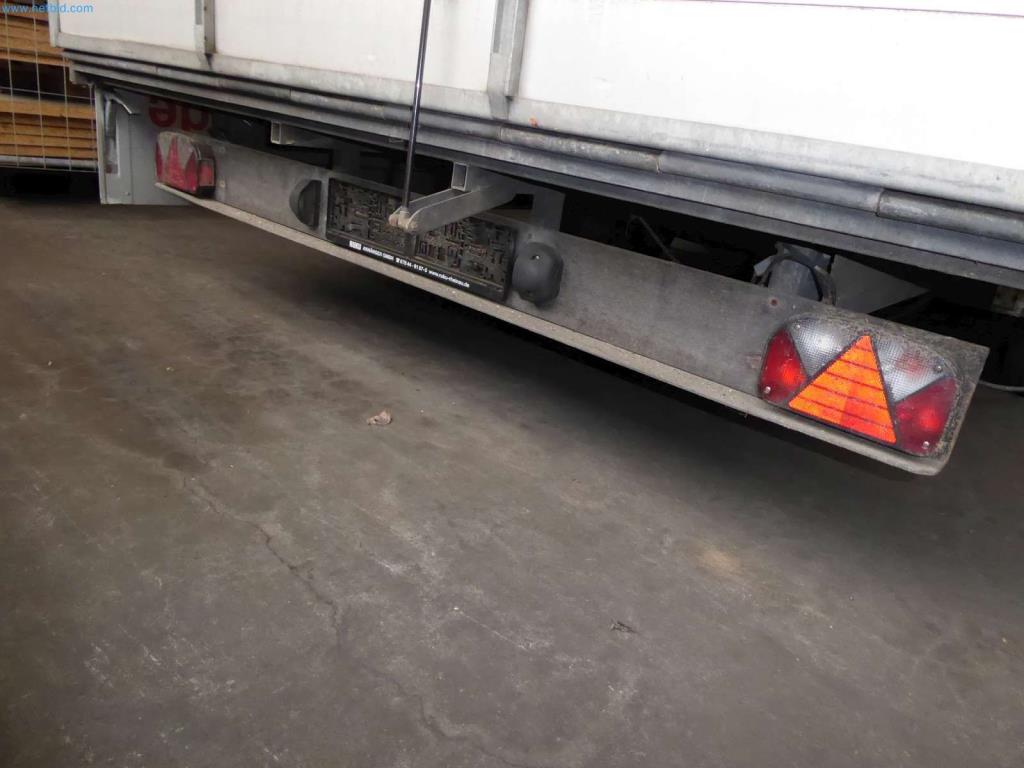 Likwidacja magazynu firmy usługowej, pojazdy, wyposażenie magazynu-6