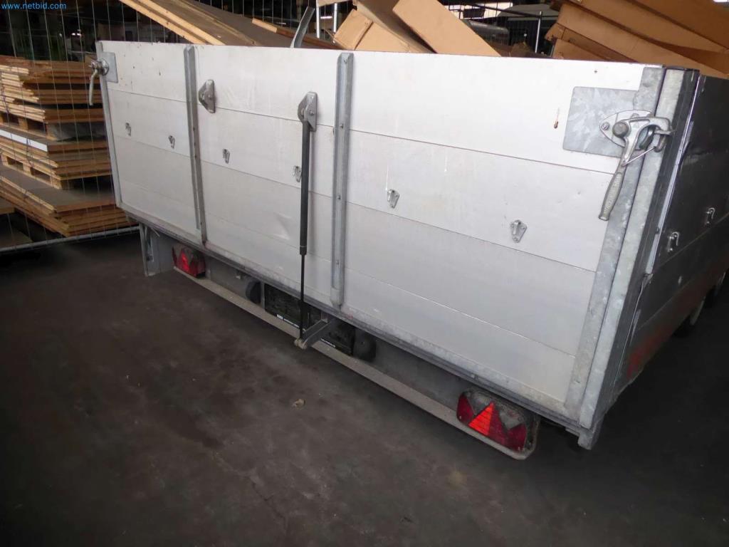 Likwidacja magazynu firmy usługowej, pojazdy, wyposażenie magazynu-7