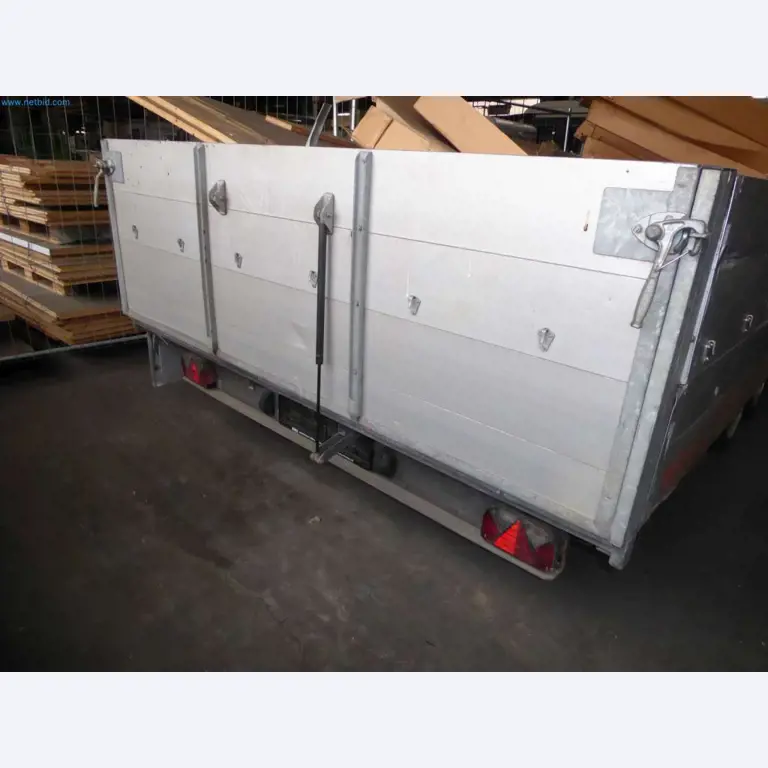 Lagerauflösung eines Dienstleistungsbetriebes, Fahrzeuge, Lagereinrichtung-7